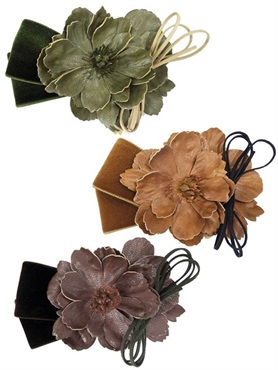 髪飾り　ベロア＆エコレザークリップ