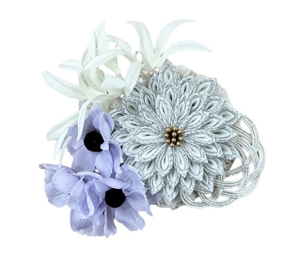 帯どめ アネモネ菊つまみ ホワイトシルバー