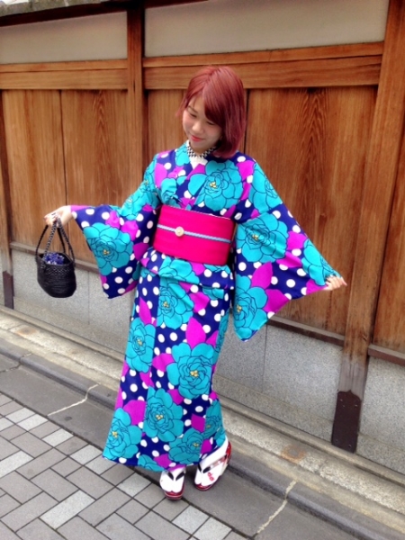 品質が kimono cafeブランド浴衣 紫.紺色地に古典糸菊柄 ふりふ 